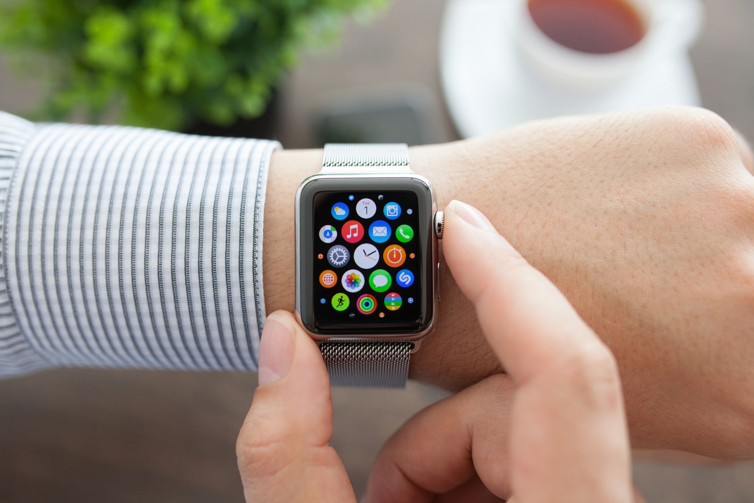 Smartwatches 15 Benefits of Smartwatches Uses for Your Business